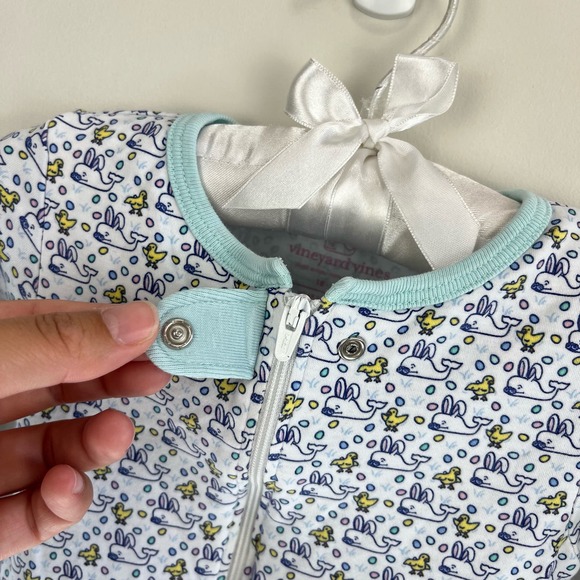 Vineyard Vines Easter Whale Footie Pajamas 18-24 Months - Picture 3 of 7